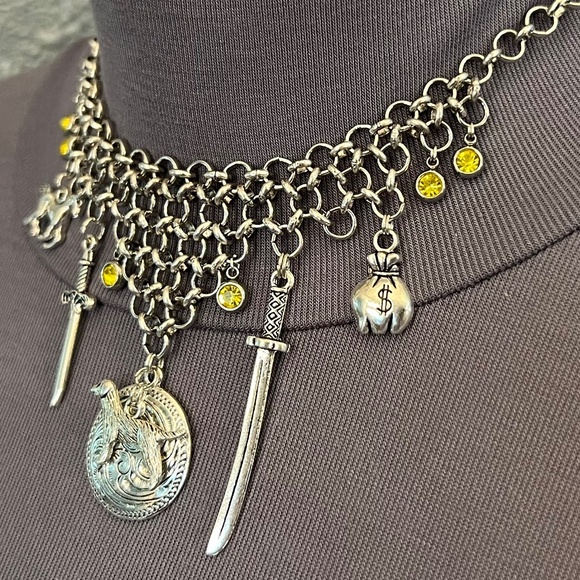 The Hound Sandor Clegane Handmade Chainmail Character Necklace Game of Thrones - Picture 3 of 15